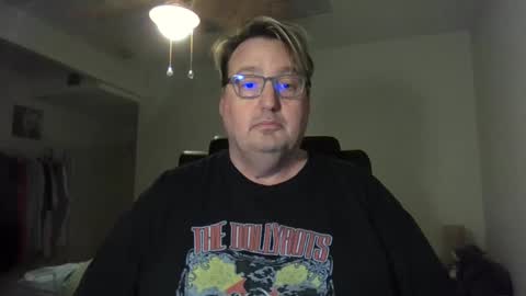 Snapshot of wrenval chatting on December 18, 2024, 3:47 am Wren Valentino online show from December 18, 2024, 3:47 am