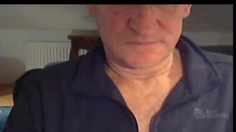 Wuki online show from February 17, 2025, 8:36 pm