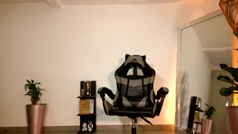 wyatt online show from October 16, 2025, 1:06 am