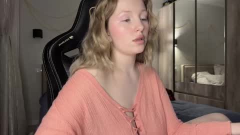 eva online show from January 10, 2025, 3:27 pm