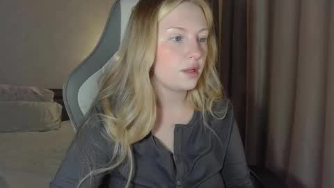 Snapshot of x__ivy_x chatting on May 22, 2026, 5:18 pm eva online show from May 22, 2026, 5:18 pm