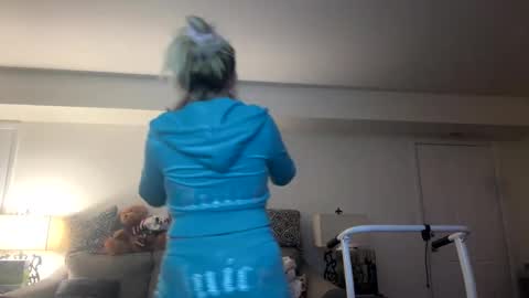 Mariah  online show from December 31, 2024, 7:31 am