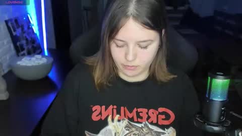 LOVE NERDS ONLY online show from September 22, 2025, 2:35 am