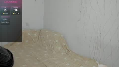 Snapshot of x_purr_agatha_x chatting on July 27, 2026, 3:02 am Agatha online show from July 27, 2026, 3:02 am