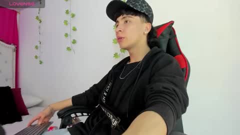 Snapshot of xaandergrey chatting on December 13, 2025, 8:04 pm xaanderGrey online show from December 13, 2025, 8:04 pm