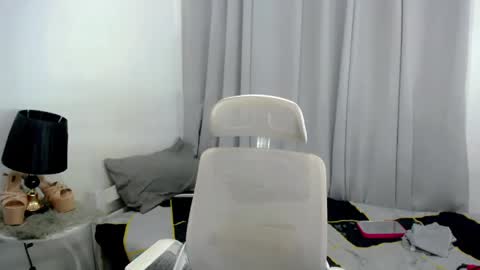 Snapshot of xairah_doux chatting on April 9, 2026, 6:30 am xairah_doux online show from April 9, 2026, 6:30 am