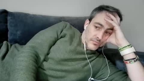 xalegarmax online show from February 13, 2025, 9:27 pm