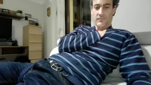 xalegarmax online show from September 25, 2025, 10:35 pm