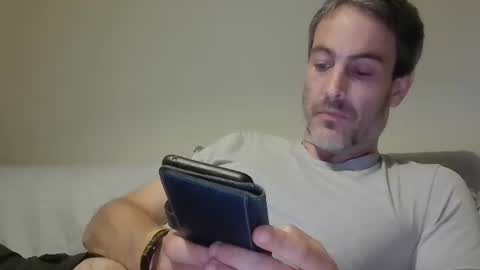 xalegarmax online show from May 17, 2026, 9:11 pm