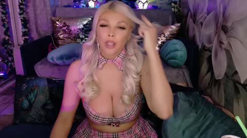 Snapshot of xalexax chatting on March 9, 2025, 7:48 pm sooo hey im Sperm Mystik from Fuckistan i want you full my all holes bcs i have penis fever online show from March 9, 2025, 7:48 pm