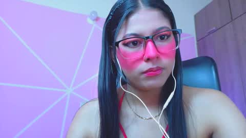 XALLYSONX online show from April 9, 2026, 11:48 am