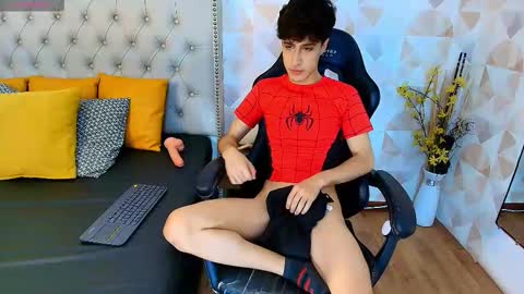 xam_collen online show from October 23, 2025, 12:48 pm