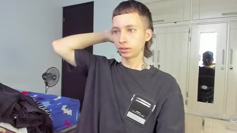 Snapshot of xamyu chatting on December 17, 2025, 2:23 pm Xam online show from December 17, 2025, 2:23 pm