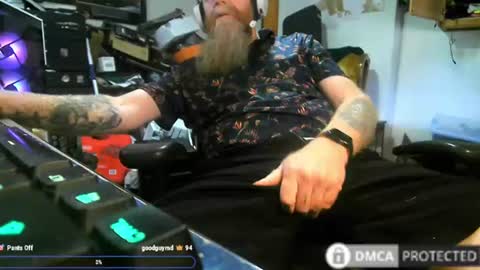 Snapshot of xander71972 chatting on August 7, 2026, 4:42 pm xander71972 online show from August 7, 2026, 4:42 pm