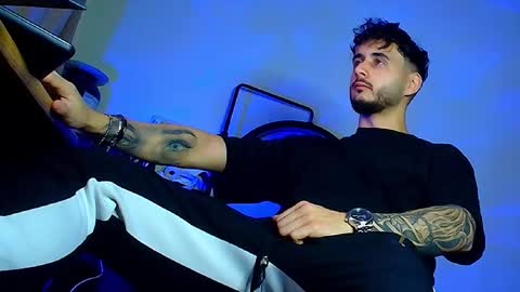 Snapshot of xandercagex chatting on February 12, 2026, 4:57 pm XanderCageX online show from February 12, 2026, 4:57 pm