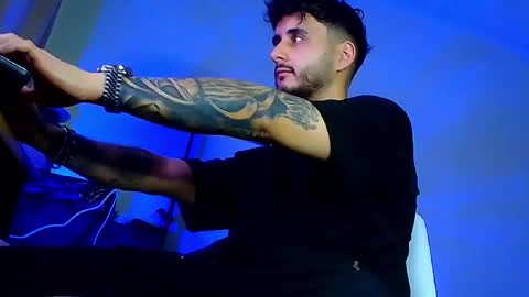 Snapshot of xandercagex chatting on February 15, 2026, 12:29 am XanderCageX online show from February 15, 2026, 12:29 am