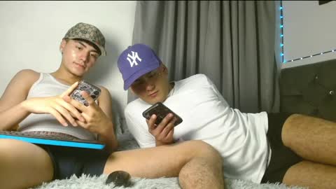 Snapshot of xandrodeluxe chatting on May 22, 2026, 7:04 am xandrodeluxe online show from May 22, 2026, 7:04 am