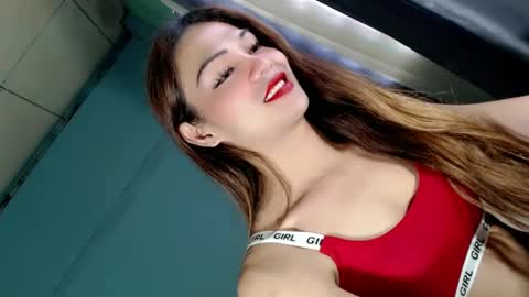 Snapshot of xangel_redx chatting on December 17, 2024, 11:38 pm ANGEL online show from December 17, 2024, 11:38 pm