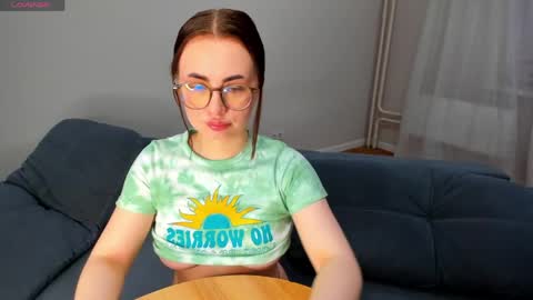 Snapshot of xapka_lapka chatting on May 5, 2026, 4:37 pm Alice online show from May 5, 2026, 4:37 pm