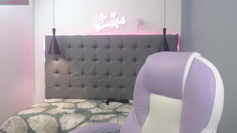 xavii_18_ online show from March 11, 2025, 12:39 pm