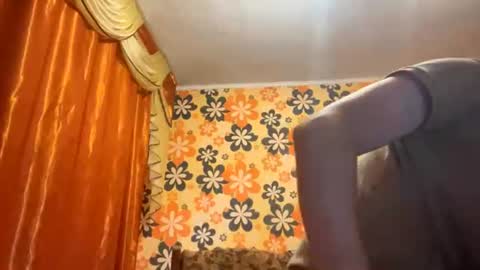 Snapshot of xayden_ chatting on July 16, 2026, 5:52 pm Vlad online show from July 16, 2026, 5:52 pm