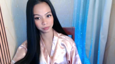 Snapshot of xblaire chatting on April 24, 2026, 12:02 am Blaire online show from April 24, 2026, 12:02 am