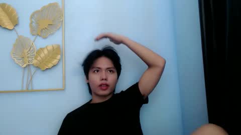 xcharls08 online show from May 18, 2026, 7:14 am