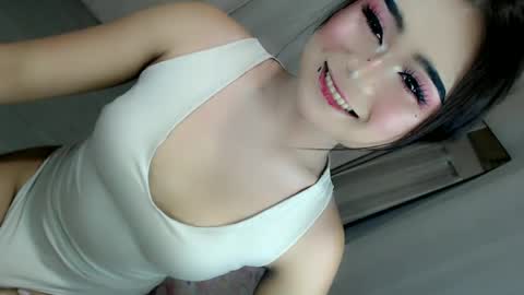 kianna online show from June 19, 2026, 4:17 am