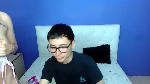 xcoupleplayxx online show from May 28, 2026, 3:26 am