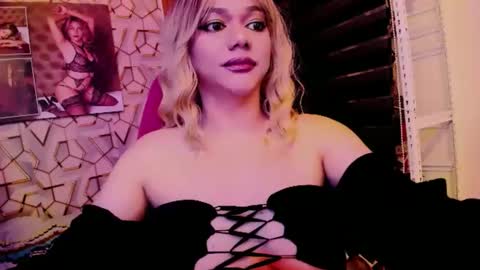 Snapshot of xdirtymistressx chatting on December 1, 2025, 5:40 pm XDirtymistressX online show from December 1, 2025, 5:40 pm