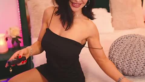 XeniaBlue online show from May 20, 2026, 1:17 pm
