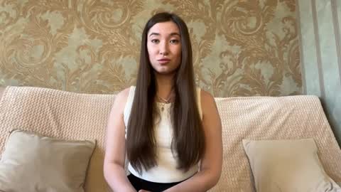 Snapshot of xeniabungard chatting on April 8, 2026, 12:16 pm Mia online show from April 8, 2026, 12:16 pm
