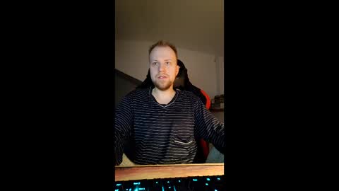 Snapshot of xer187 chatting on March 3, 2026, 5:24 am Xeharnot online show from March 3, 2026, 5:24 am