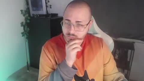 Snapshot of xfabian_love chatting on September 14, 2025, 7:07 am F A B I A N online show from September 14, 2025, 7:07 am