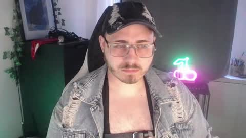 Snapshot of xfabian_love chatting on September 20, 2025, 8:15 am F A B I A N online show from September 20, 2025, 8:15 am