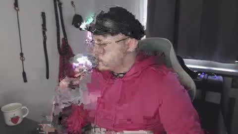 Snapshot of xfabian_love chatting on October 28, 2025, 9:13 am F A B I A N online show from October 28, 2025, 9:13 am