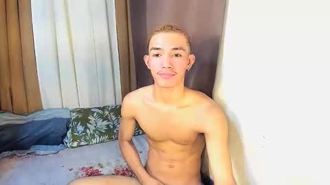 xhornytwink online show from May 8, 2026, 8:41 am