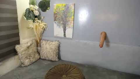 GWEN THOMPSON .......   online show from March 5, 2025, 4:35 pm