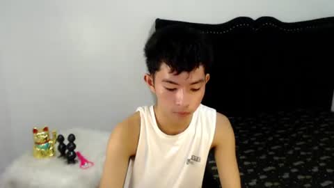 Snapshot of xian_smith12 chatting on November 23, 2025, 10:48 am Xian smith online show from November 23, 2025, 10:48 am