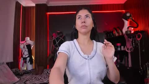 XiaQueen   I M online show from October 14, 2025, 11:22 am