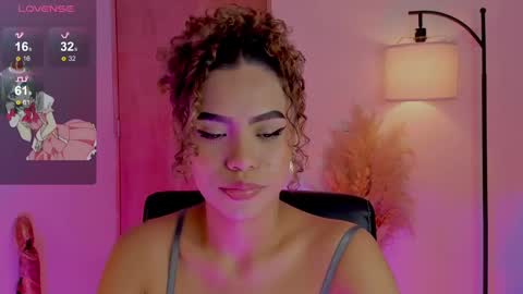 camila online show from December 16, 2024, 10:13 pm