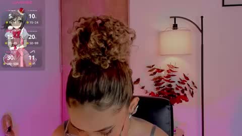 camila online show from September 23, 2025, 7:06 pm