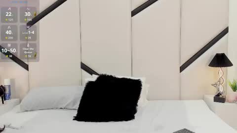 ximenacosta online show from June 14, 2026, 12:29 pm
