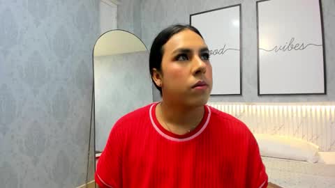 Yoy  online show from September 24, 2025, 10:07 am