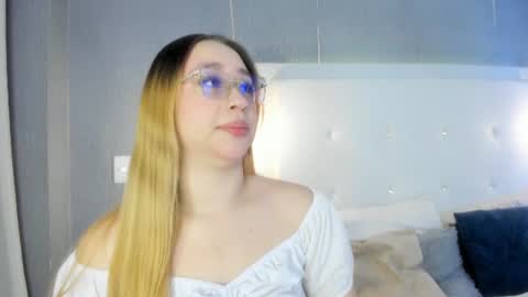   ximena  online show from July 2, 2026, 12:22 pm