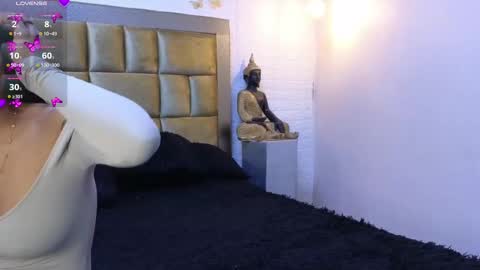 Snapshot of ximenawilliamss chatting on September 21, 2025, 10:00 pm ximena online show from September 21, 2025, 10:00 pm