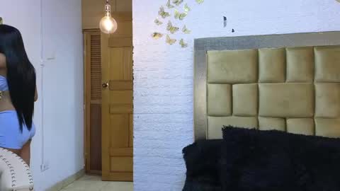 ximena online show from April 18, 2026, 8:20 pm