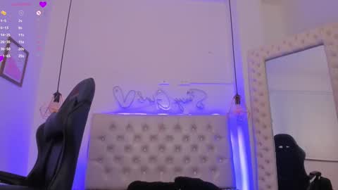 xiomara_cortes online show from March 7, 2025, 10:21 pm