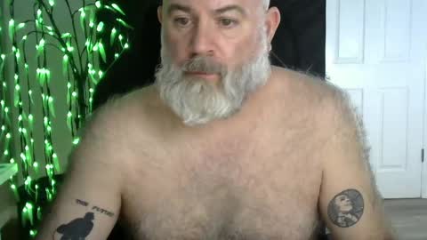 Snapshot of xjohnniex77 chatting on May 6, 2026, 2:29 am MrSlowBurn77 online show from May 6, 2026, 2:29 am