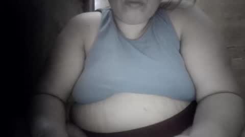 Snapshot of xjuicytits chatting on April 28, 2026, 2:27 am xjuicytits online show from April 28, 2026, 2:27 am